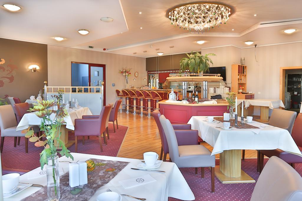 Hotel Kristall فايسفاسر المظهر الخارجي الصورة